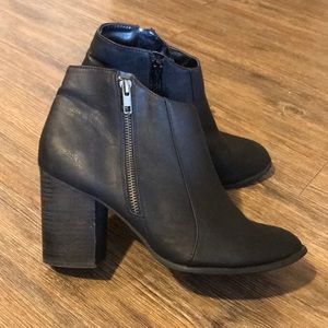Diba black booties size 10